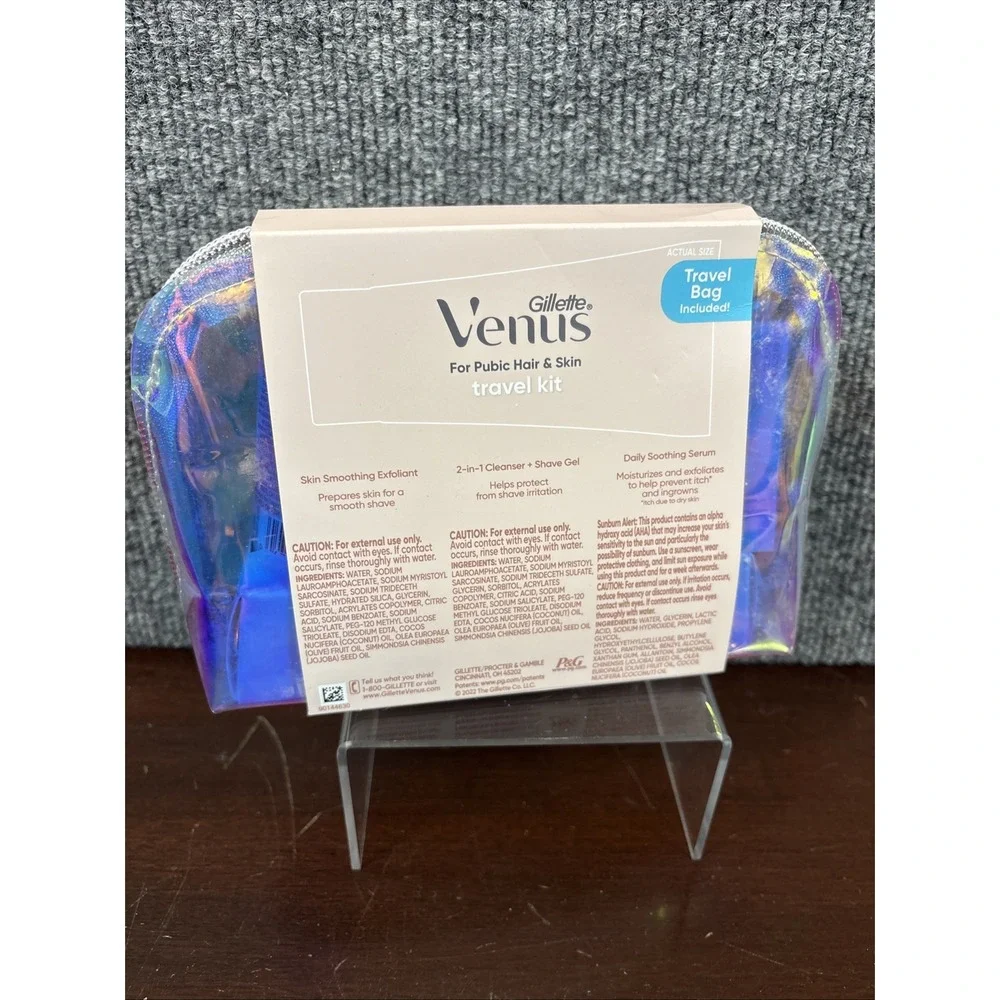 Gillette Venus for Pubic Hair & Skin Travel Kit, Bag Included